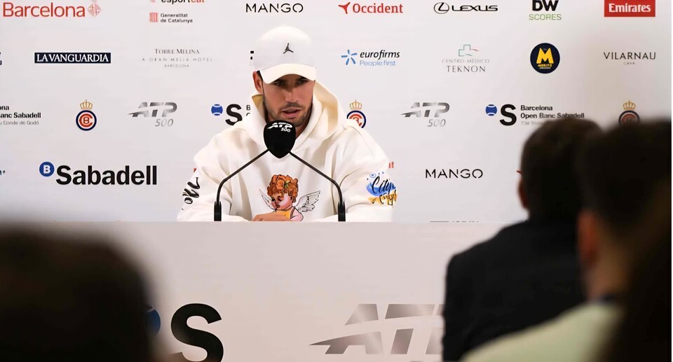 카를로스 알 카라스 바르셀로나오픈 기권 관련 사진